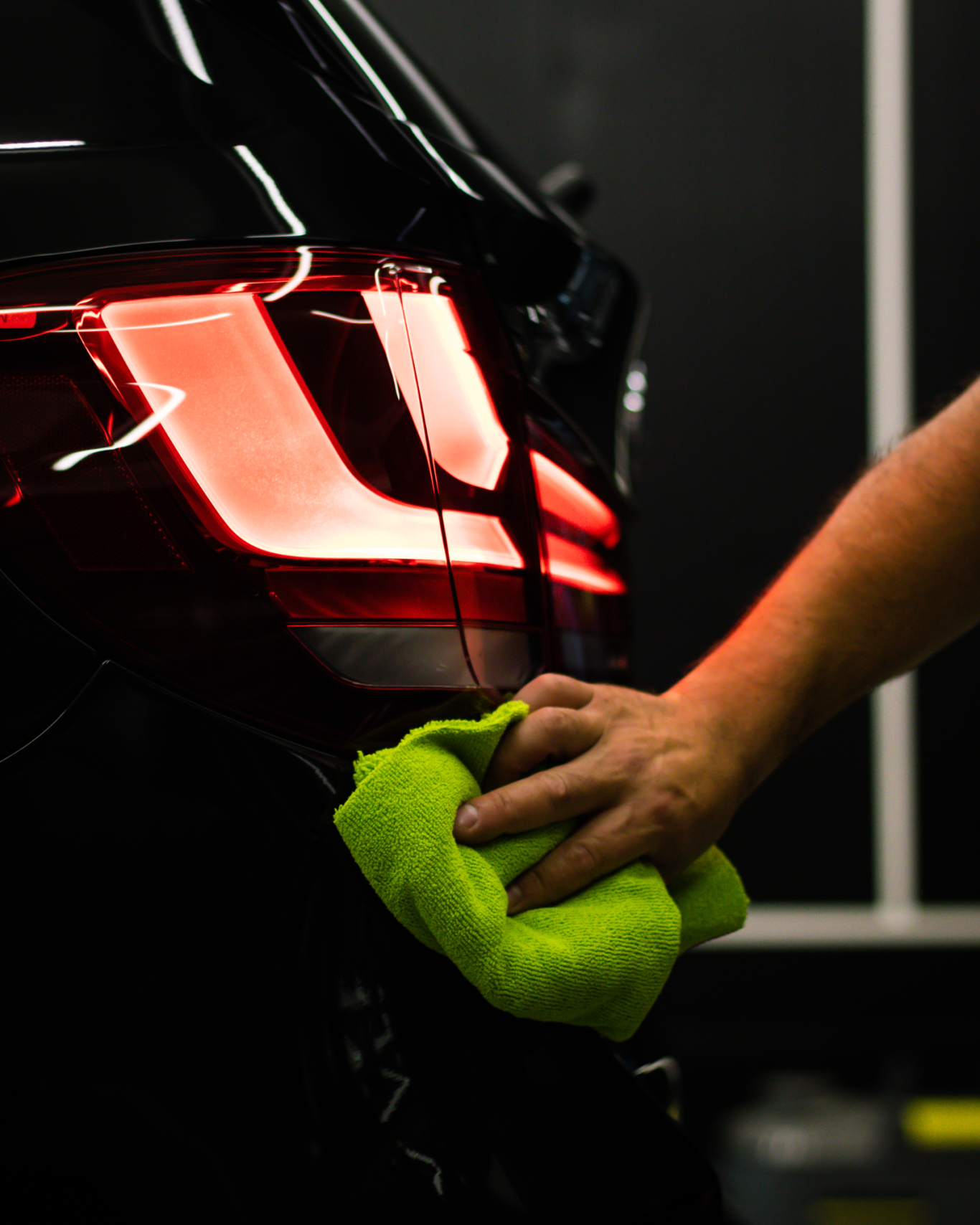 EXTERIOR DETAIL ONLY